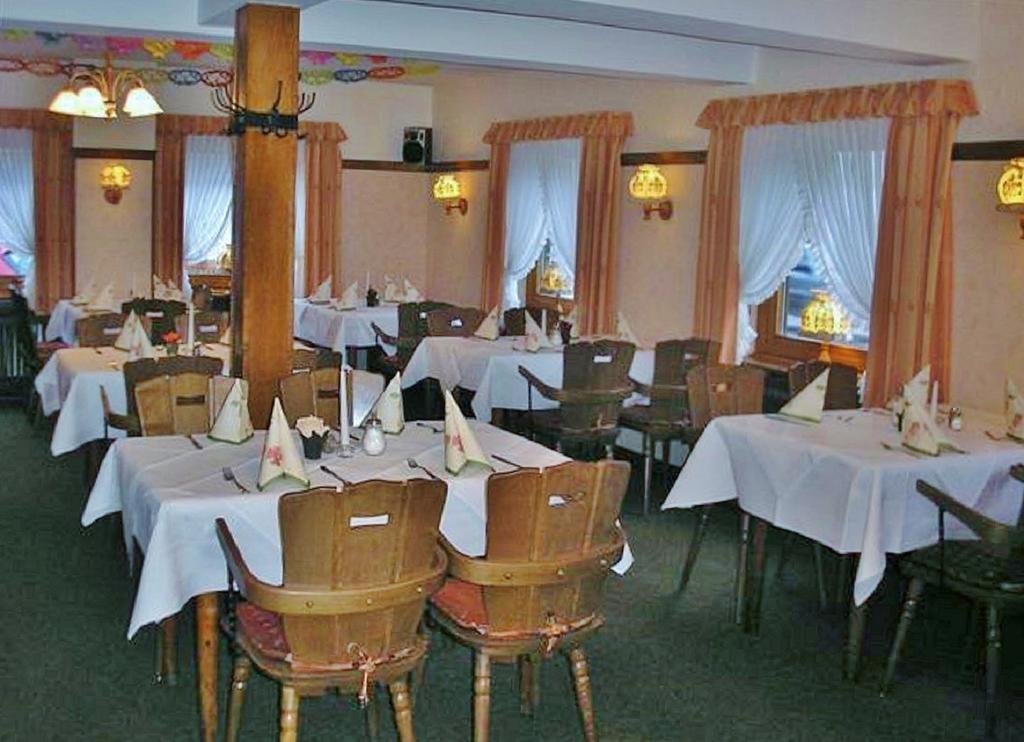 Hotel Restaurant Schmidter Bauernstube Nideggen Eksteriør bilde